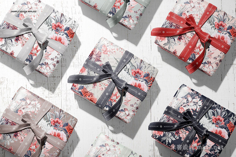 PS样机礼品盒包装纸丝带剪刀场景 Gift Box Wrapping Paper Mockup Set